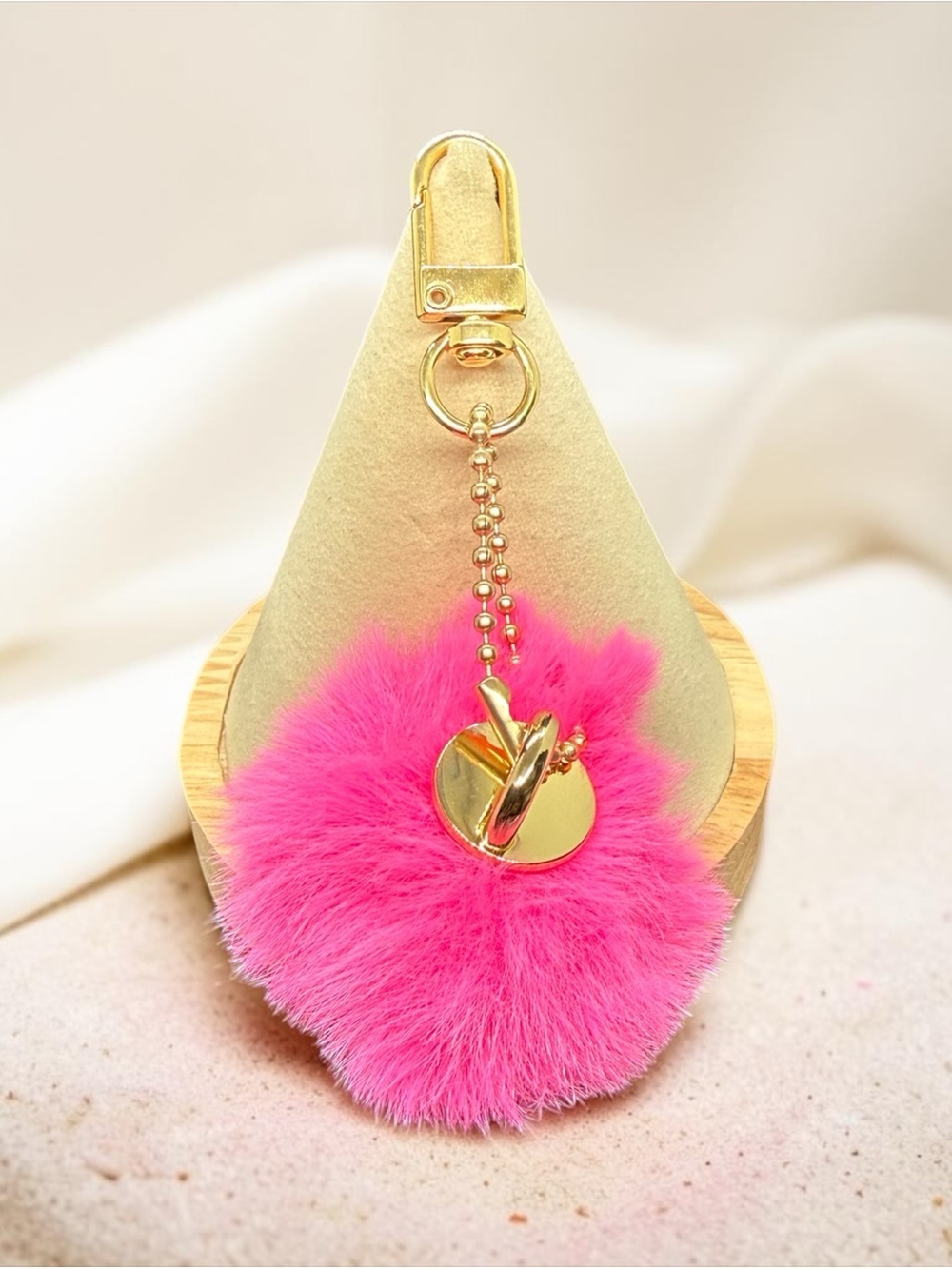 💕SEPHORA💕Pink Faux Fur Pom Pom Keychain/Bag Charm with Gold Hardware/NIP